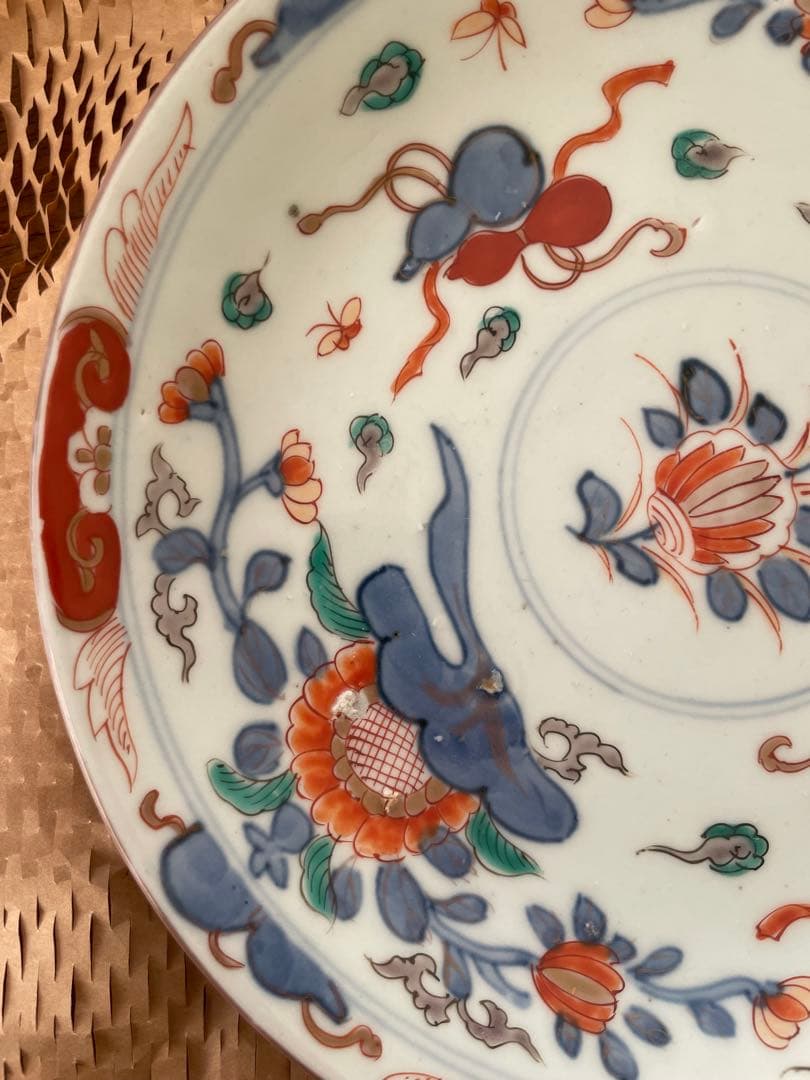 骨董　可愛らしい余白のある明治伊万里7寸