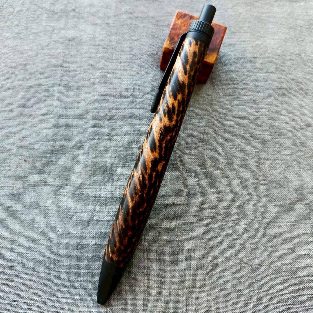 クジャクヤシ　ハンドメイド　木軸ボールペン　G2　天然木　ブラック