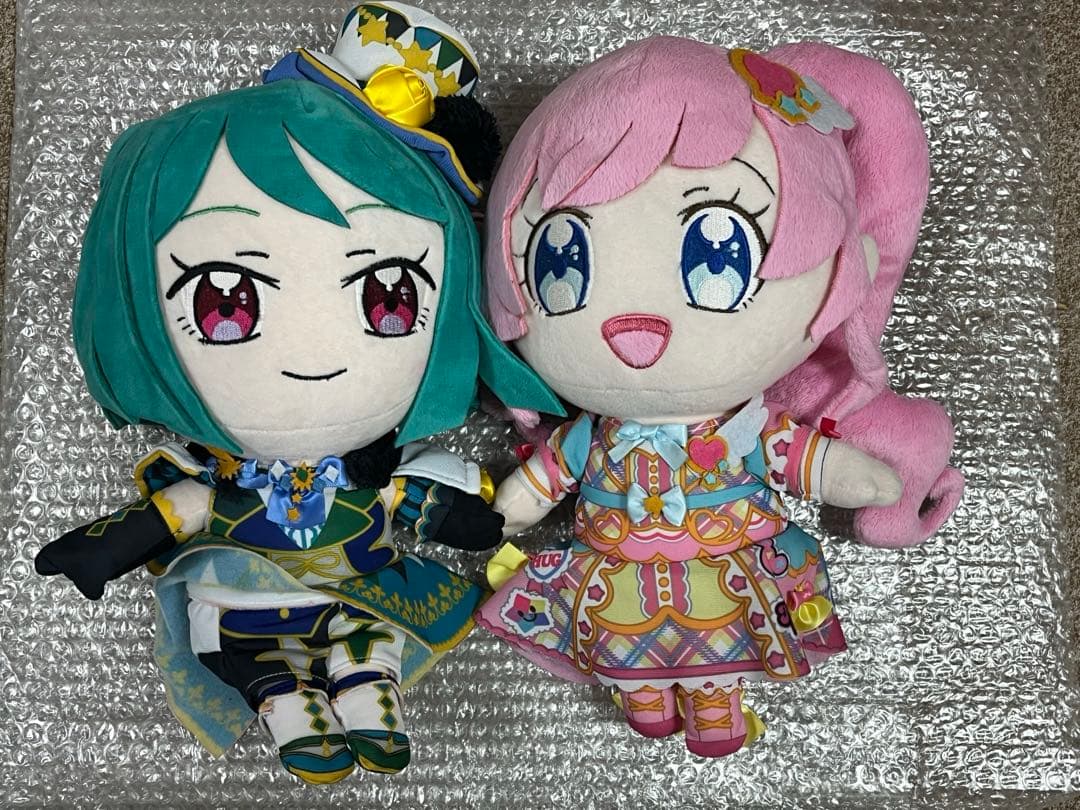 キラッと⭐︎プリチャンきせかえぬいぐるみ 桃山みらい & 縁川さら