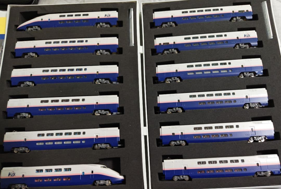 上越新幹線　Max E1