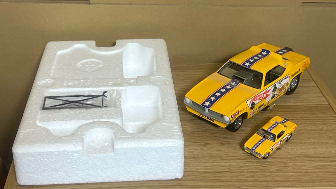 ホットウィール Plymouth Barracuda スネーク　ファニーカー