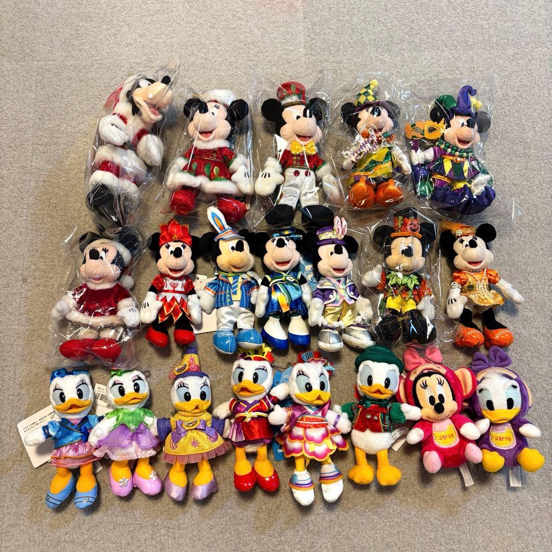 ミッキー ミニー ドナルド ぬいぐるみバッジ　まとめ売り　20体　最終価格‼︎