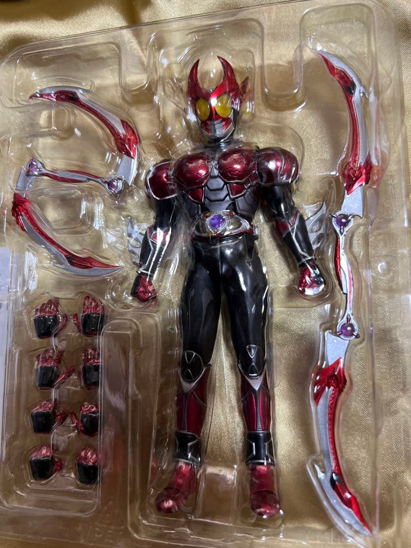 フィギュアーツ 仮面ライダーアギト バーニングフォーム