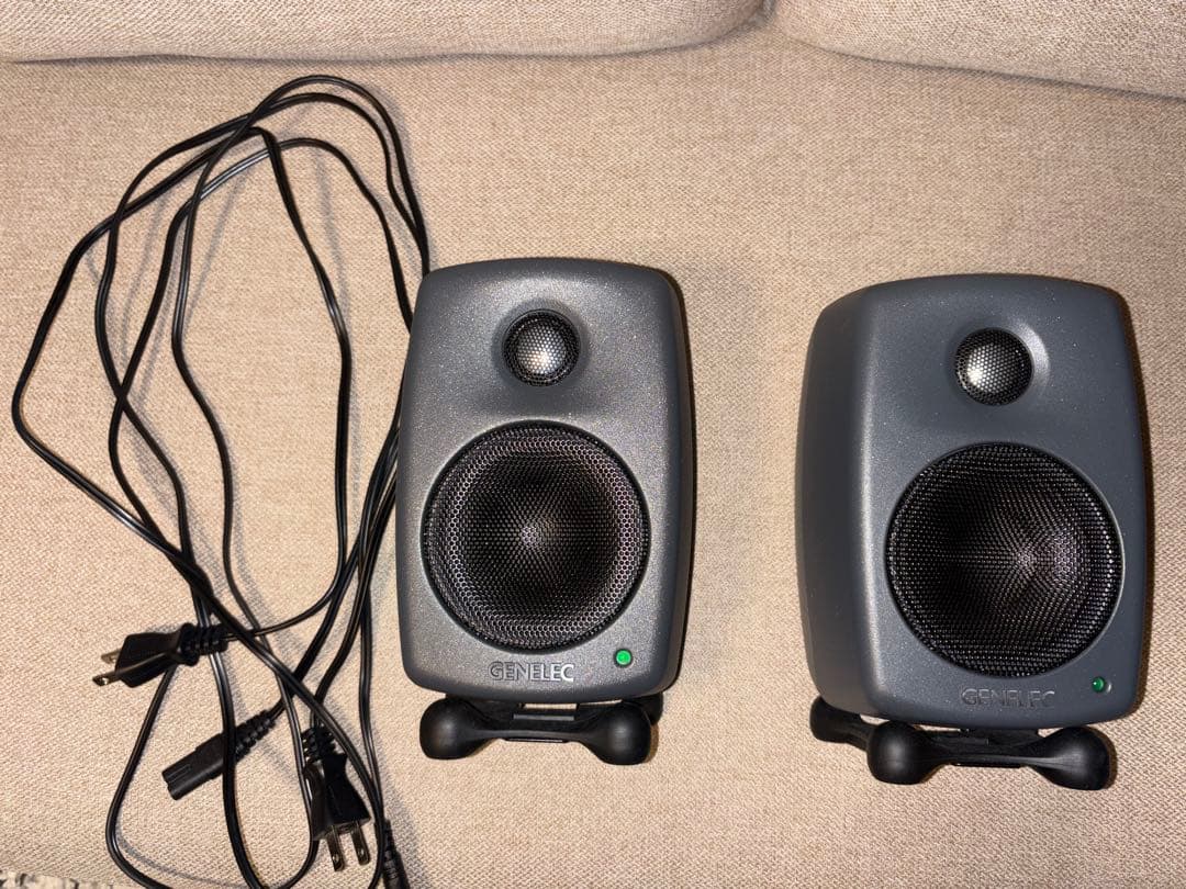 GENELEC 8010AP モニター スピーカー