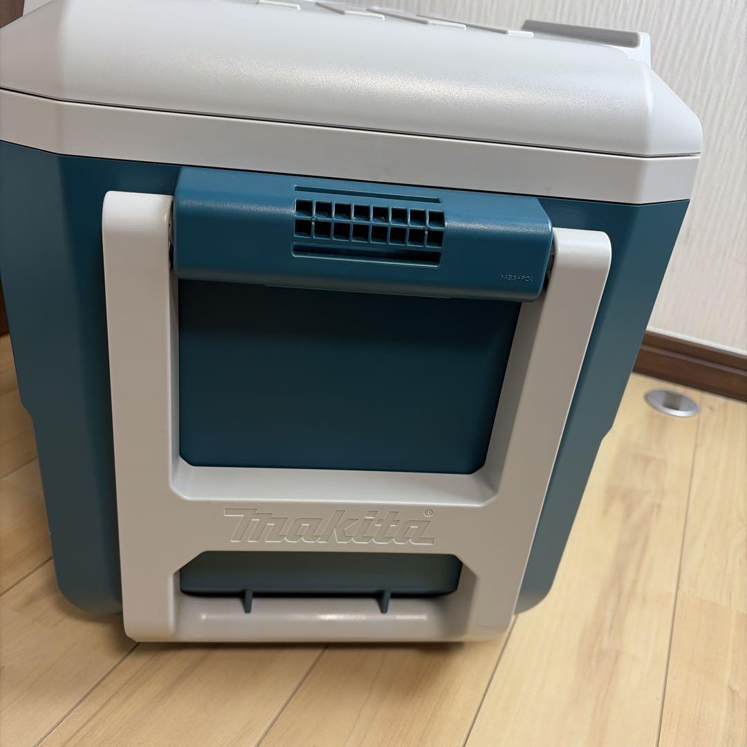 makita マキタ CW180D 充電式保冷温庫　ジャンク