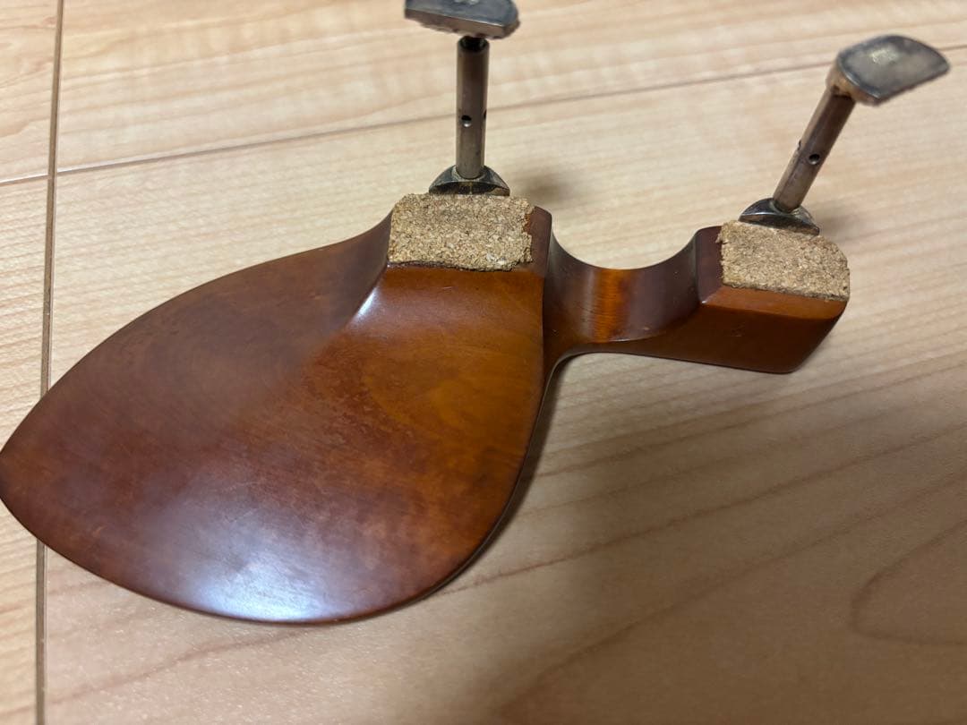 バイオリン用顎当て　Alexander Accessories