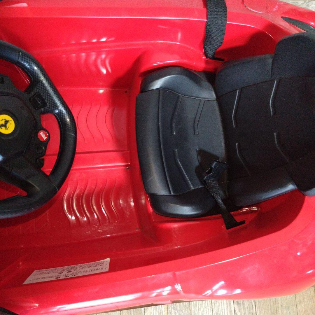 Ferrari スポーツカー風ミニカー 赤　電動乗用ラジコンカー