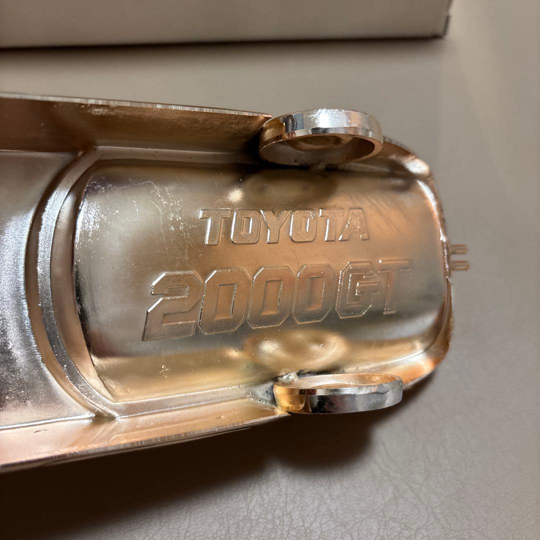 トヨタ 2000GT ノベルティ　当時物　 ゴールドメタル　未使用品　ケース付