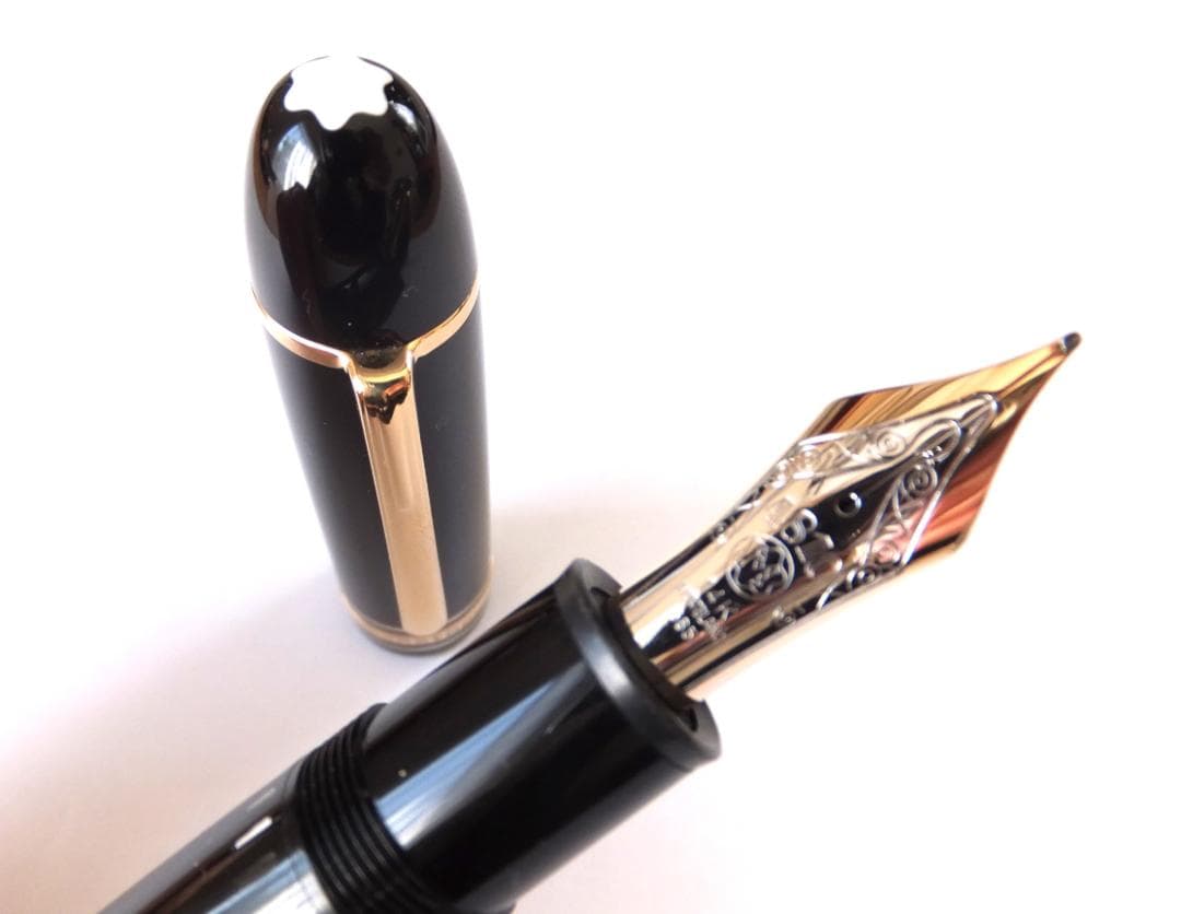 希少2段エボナイト芯80年代中白ニブモンブランマイスターシュテュック