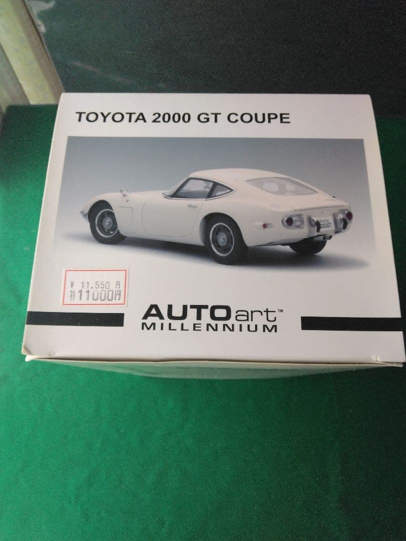 ミニカー TOYOTA 2000 GT COUPE 1/18 AUTOart