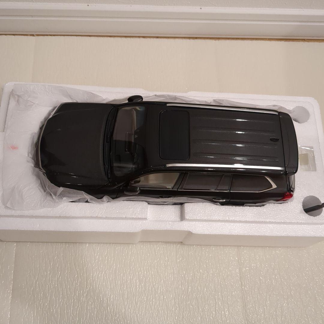 レクサスLX570　京商　1/18　箱付き