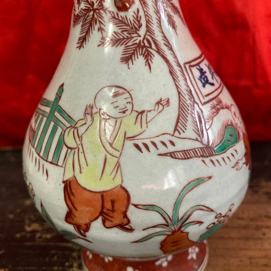 中国　色絵　蒜頭瓶　童子図　大明隆慶年造銘
