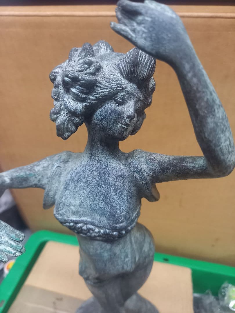 アールヌーボー風女性フィギュア 約30cm