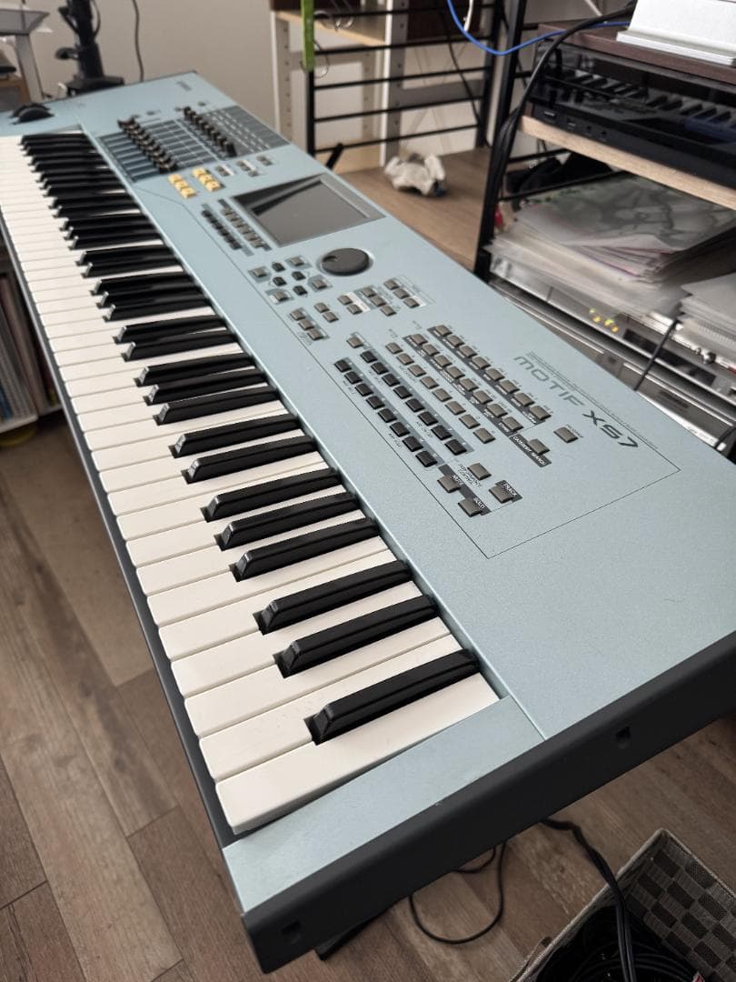 動作確認済 YAMAHA MOTIF XS7 76鍵 純正ケース・ペダル・取説付 動作確認済 YAMAHA MOTIF XS7 76鍵 純正ケース・ペダル・取説付 動作