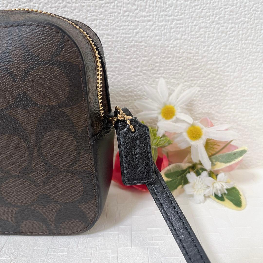 【極美品】COACH コーチ ショルダーバッグ 斜め掛け シグネチャー チャーム