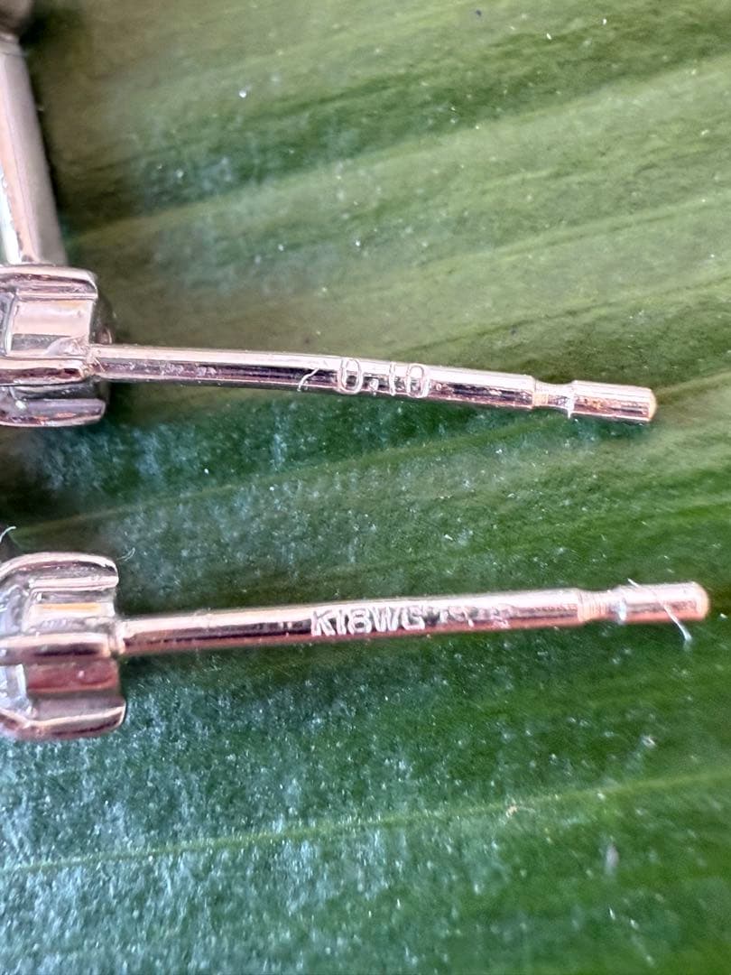 ダイヤモンド　K18 WG ホワイトゴールド　0.20ct ピアス