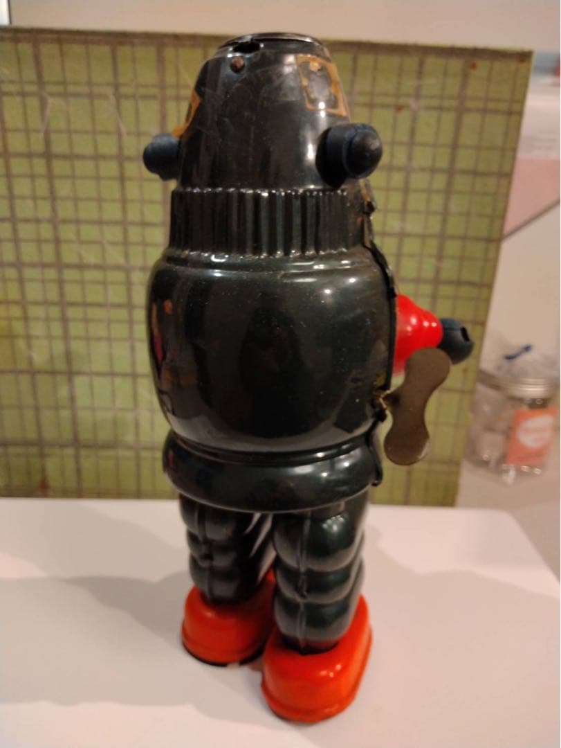 MECHANICAL MOON ROBOT ロビー