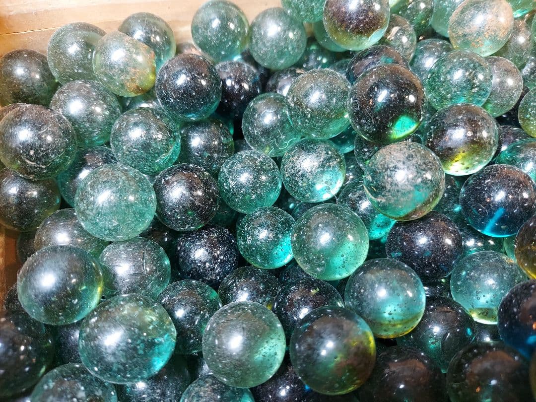 戦前 シワ 茶筋 気泡入り ビー玉 800個以上 ロート目薬木箱入り