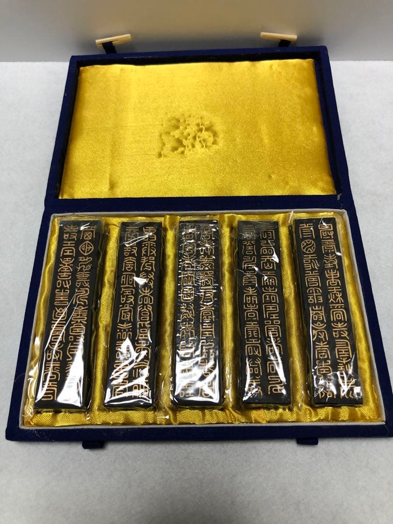 未使用】中国名墨 胡開文 蒼珮室主人製 5本組 古墨 - メルカリ