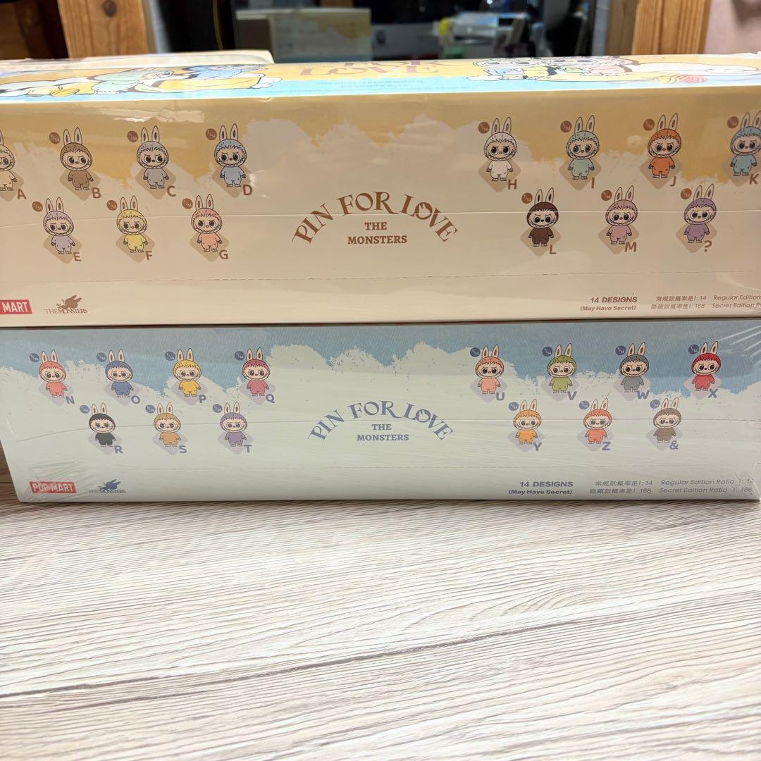 ラブブ イニシャルラブブ PIN FOR LOVE 前半(A-M)後半(N-Z)