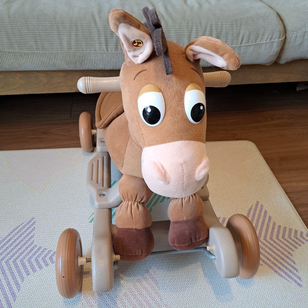 トイ・ストーリー　ブルズアイ　ロッキングホース　ぬいぐるみ 馬 乗用おもちゃ