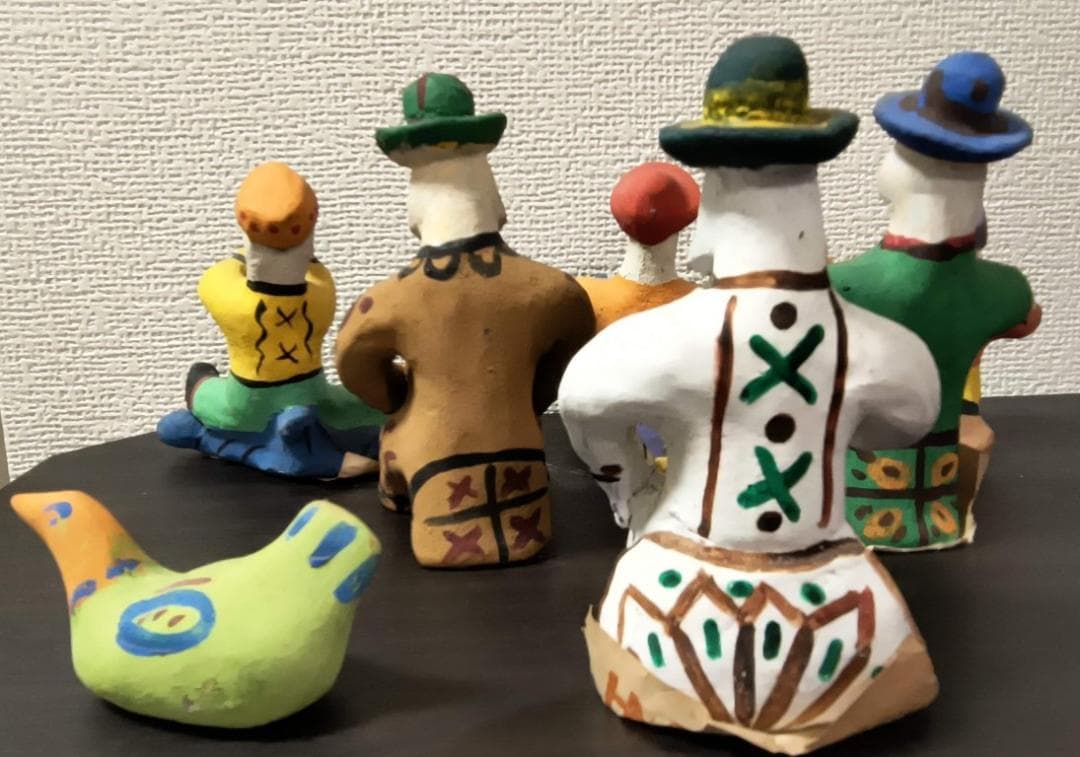 旧ソ　伝統工芸品　民芸品　ディムカヴァ・ディムコヴォ 土人形　楽器弾き人形