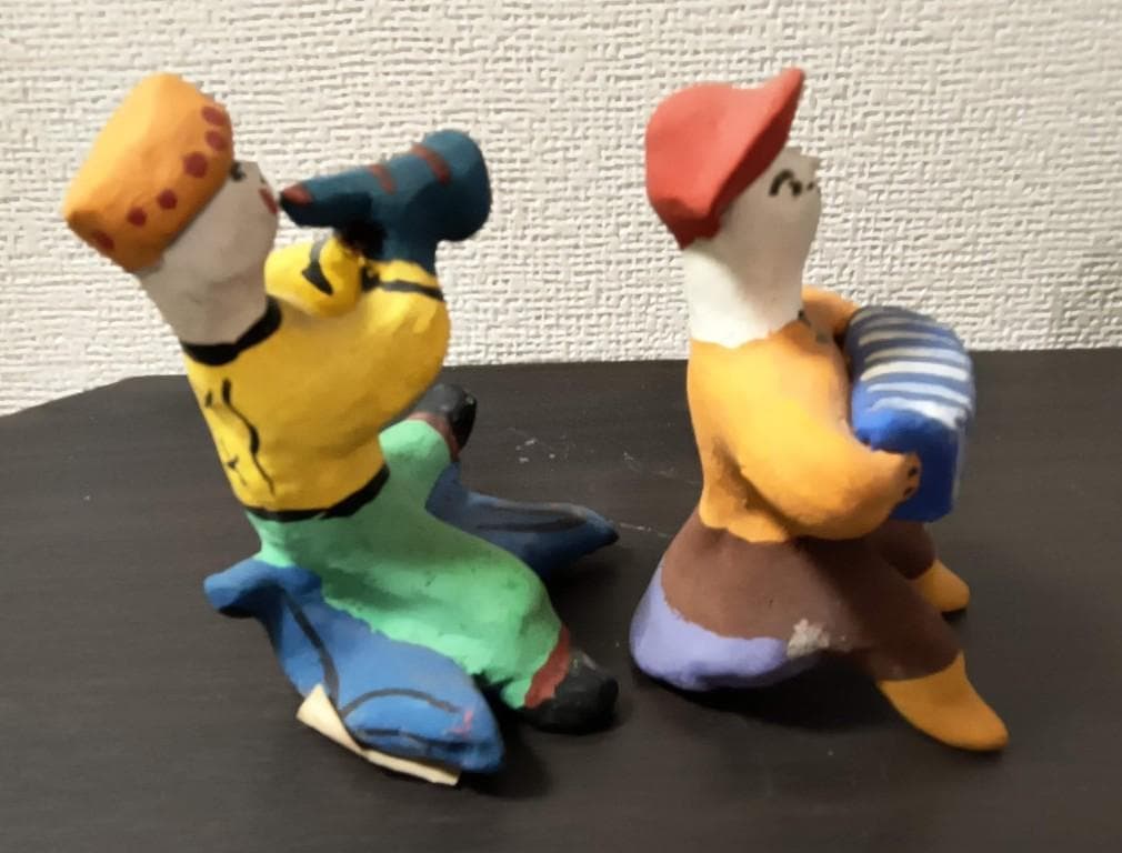 旧ソ　伝統工芸品　民芸品　ディムカヴァ・ディムコヴォ 土人形　楽器弾き人形