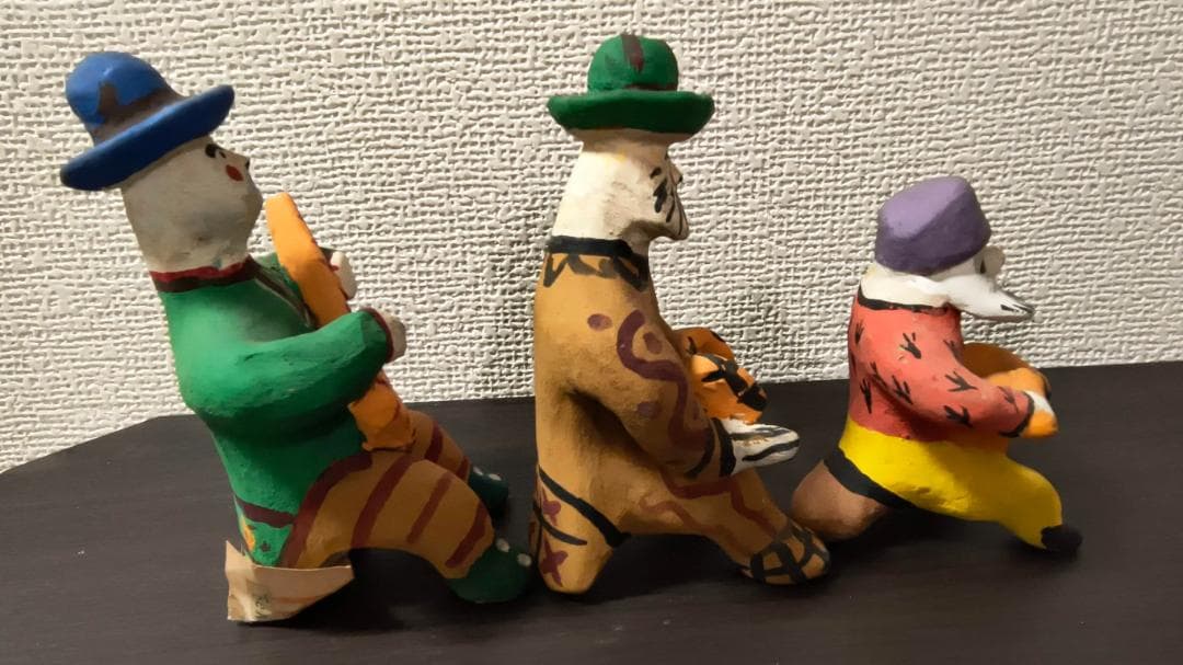 旧ソ　伝統工芸品　民芸品　ディムカヴァ・ディムコヴォ 土人形　楽器弾き人形