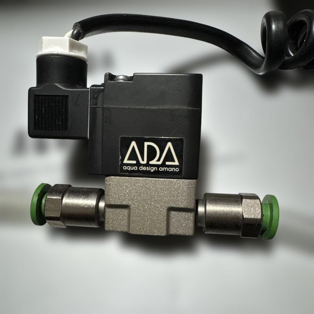 新型ADA CO2アドバンスシステム・フォレスト　電磁弁とプログラムタイマー付き