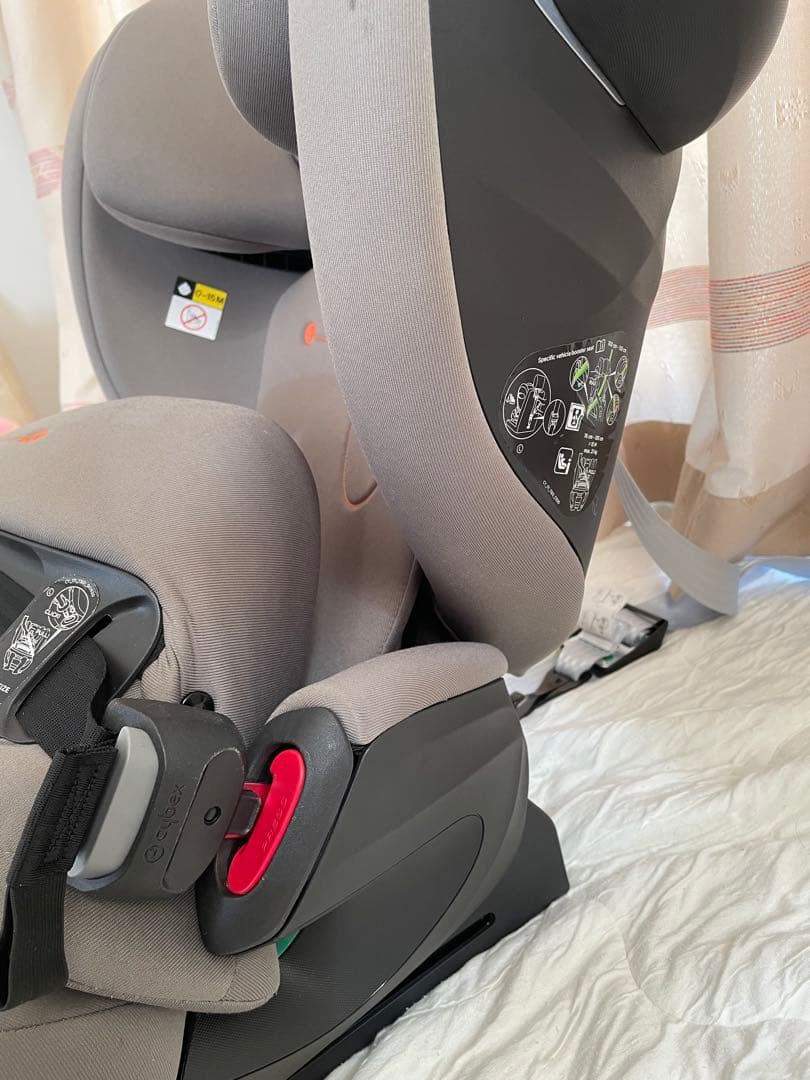 cybex 車用チャイルドシート グレー