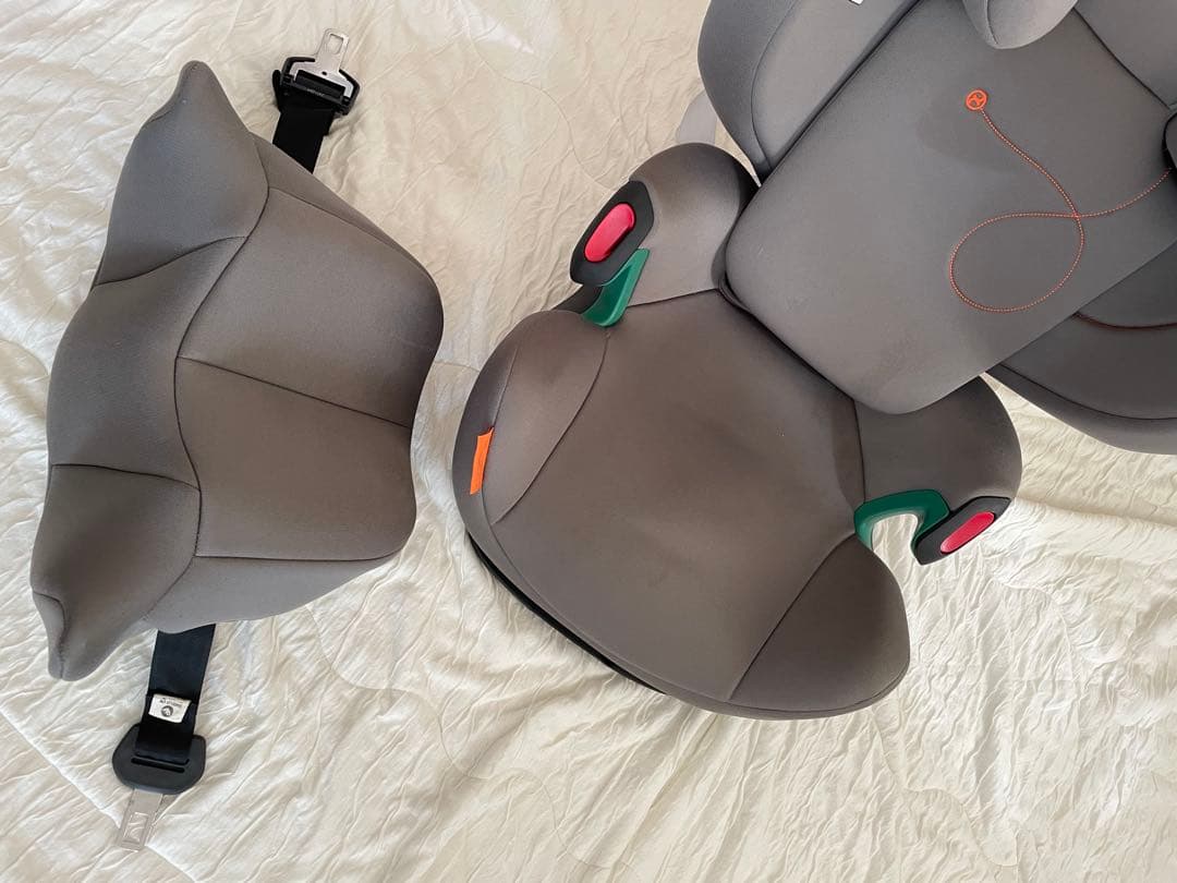 cybex 車用チャイルドシート グレー