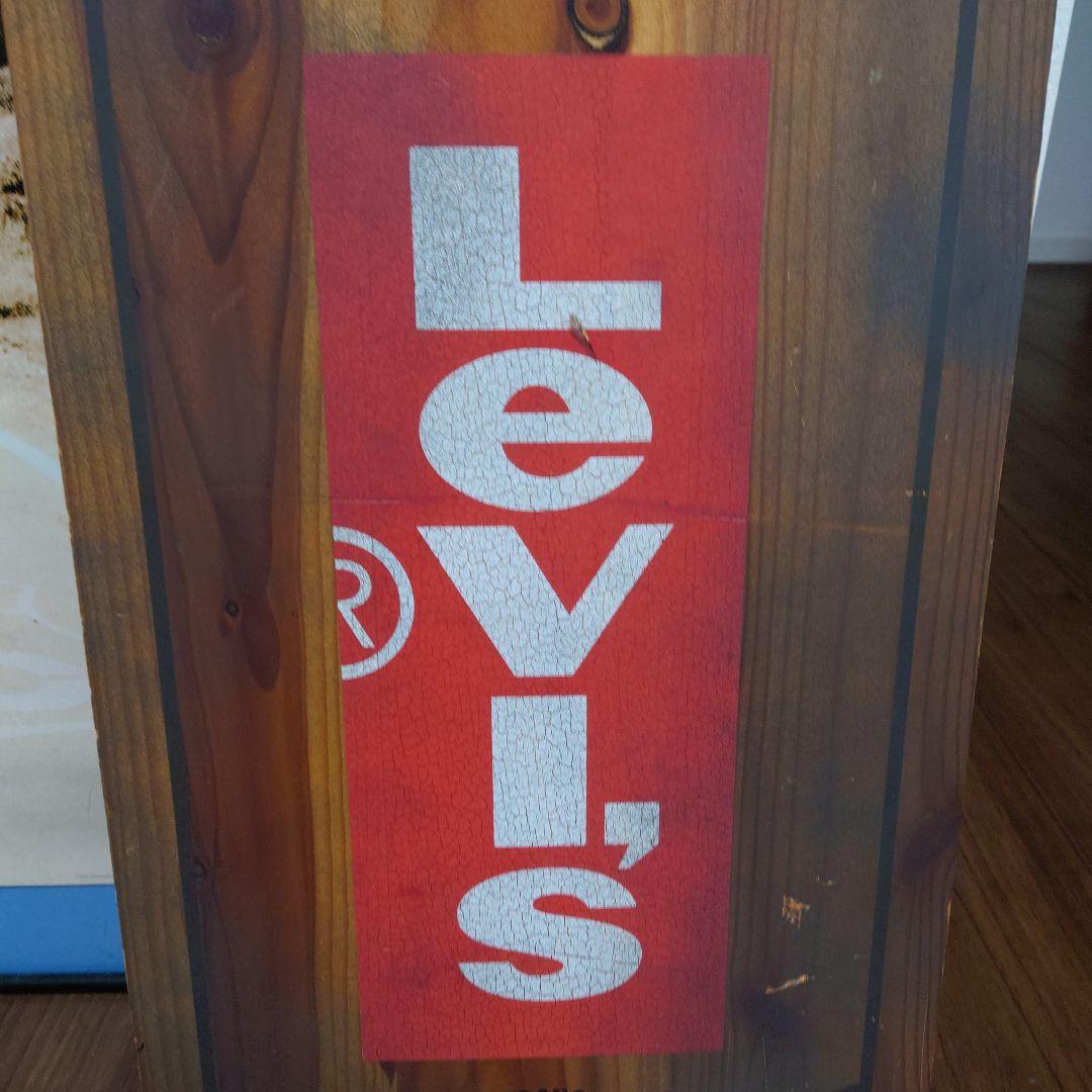 Levi's 木製看板【RED TAB】リーバイス 店頭用 非売品 - メルカリ