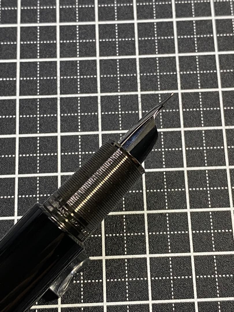 MONTBLANC M マーク・ニューソン 字幅F