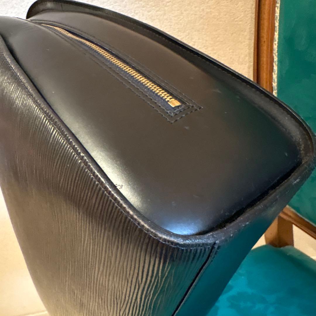 ルイヴィトン ビジネスバッグ エピ ソルボンヌ M54512