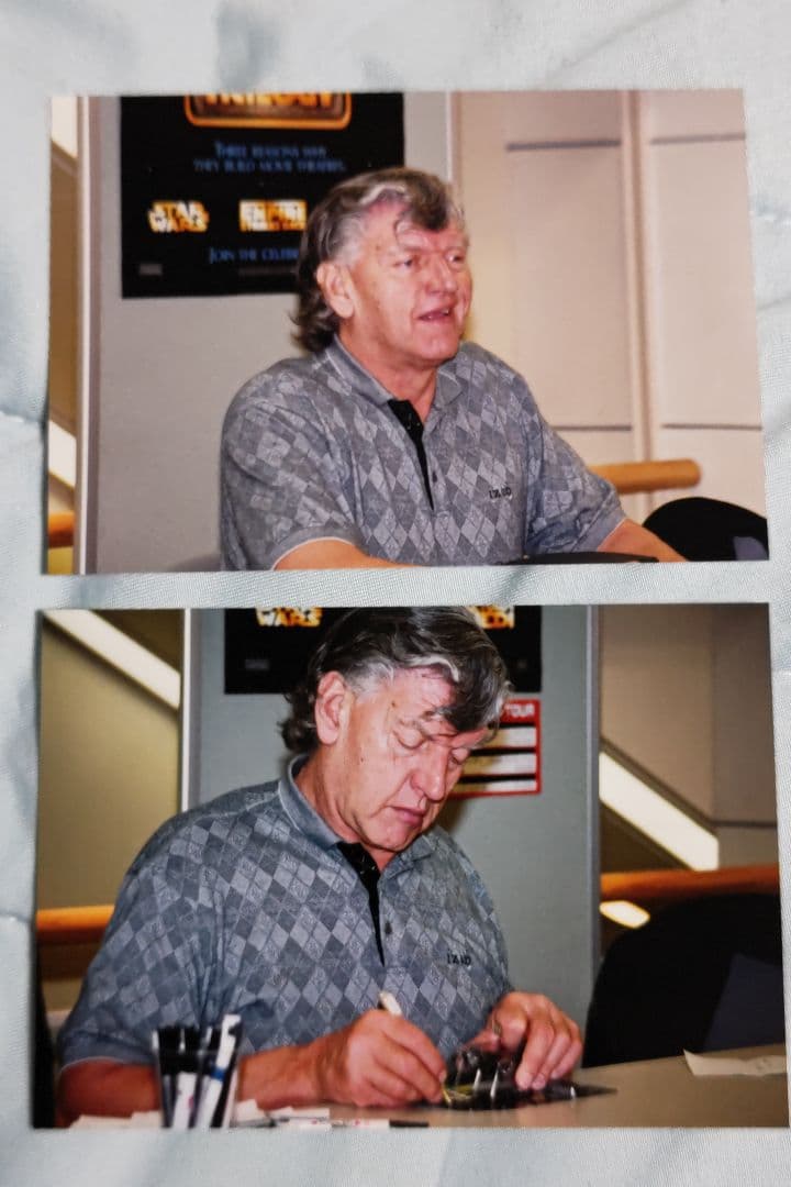 スターウォーズ　ダース・ベイダー　デビットプラウズサイン入りフィギュア美品