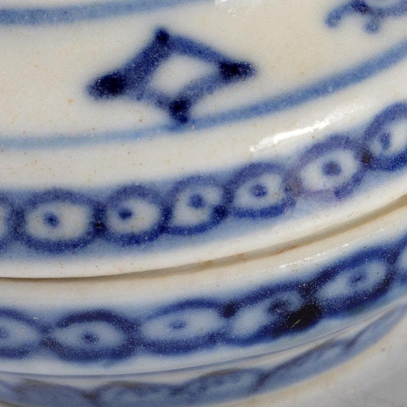 中国 新渡 染付 花文 小さな香合 N 6479