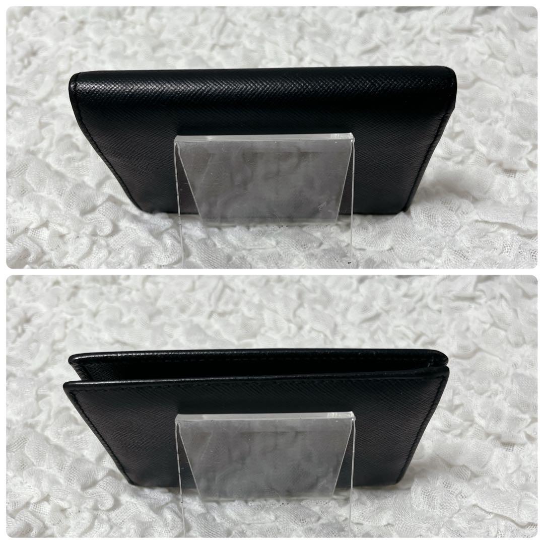 美品✨PRADA サフィアーノ　二つ折り財布　コンパクトウォレット　レザー　黒