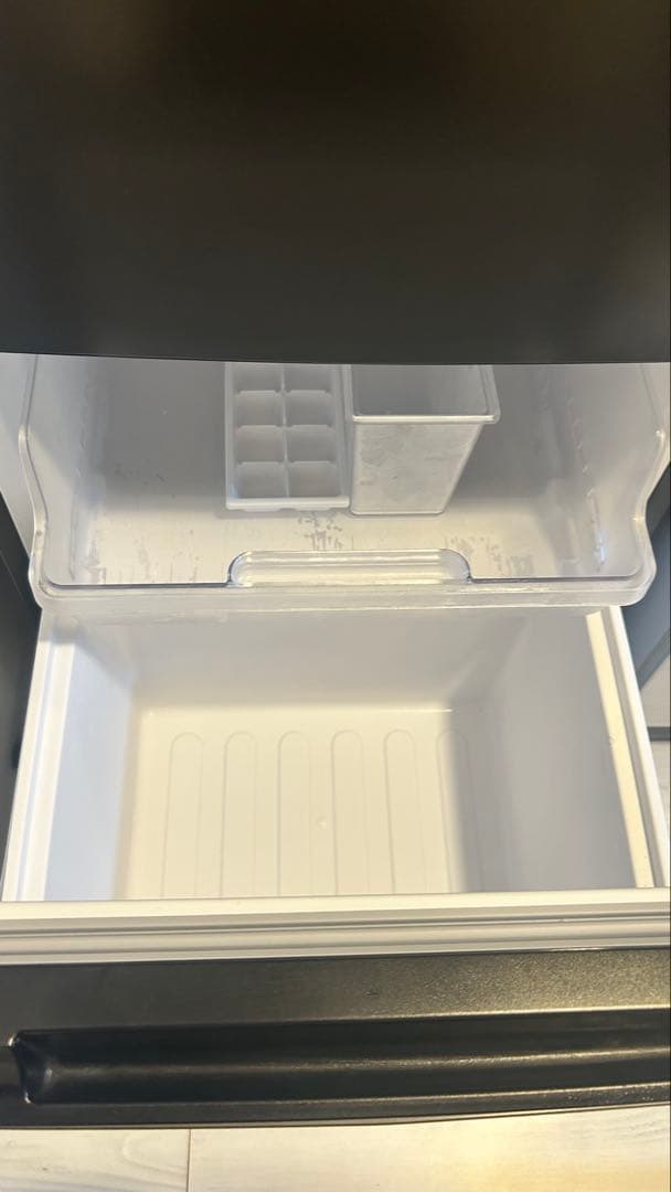 【美品】シャープ SHARP 冷蔵庫　SJ-D15H-H 152L 黒