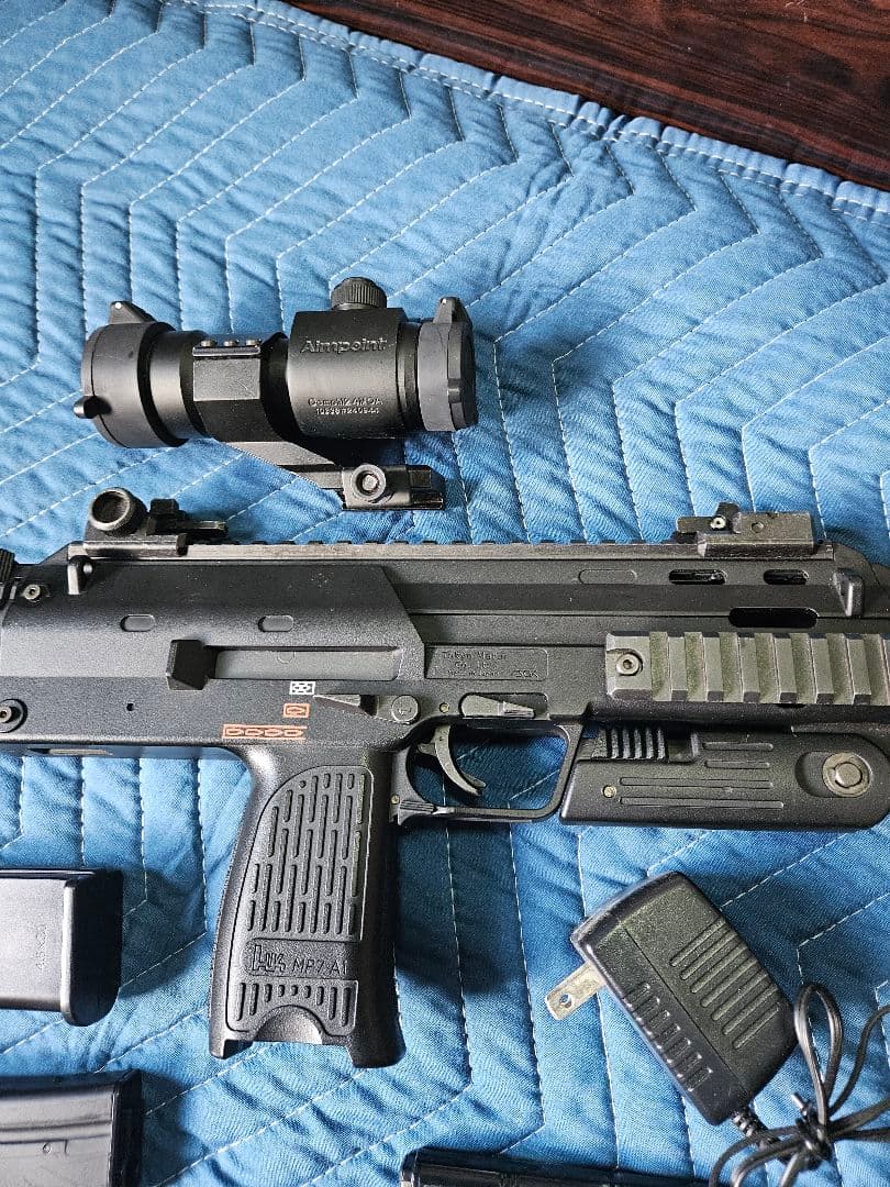 マルイ電動ガンmp7