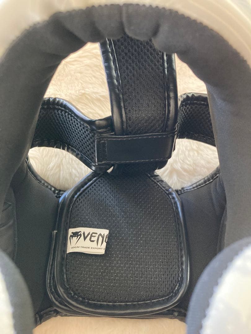 Venum Elite ヘッドギア - ホワイト/カモ Mサイズ Venum Elite