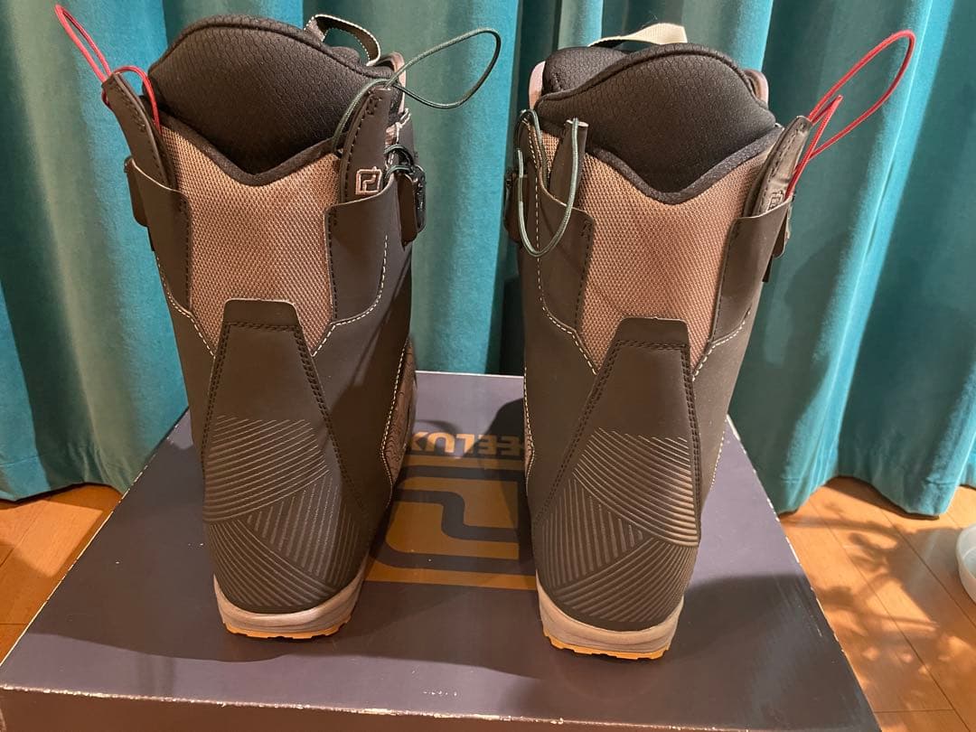 10月1日から週末まで値下げ美品 DEELUX DEEMON TF 29.5cm