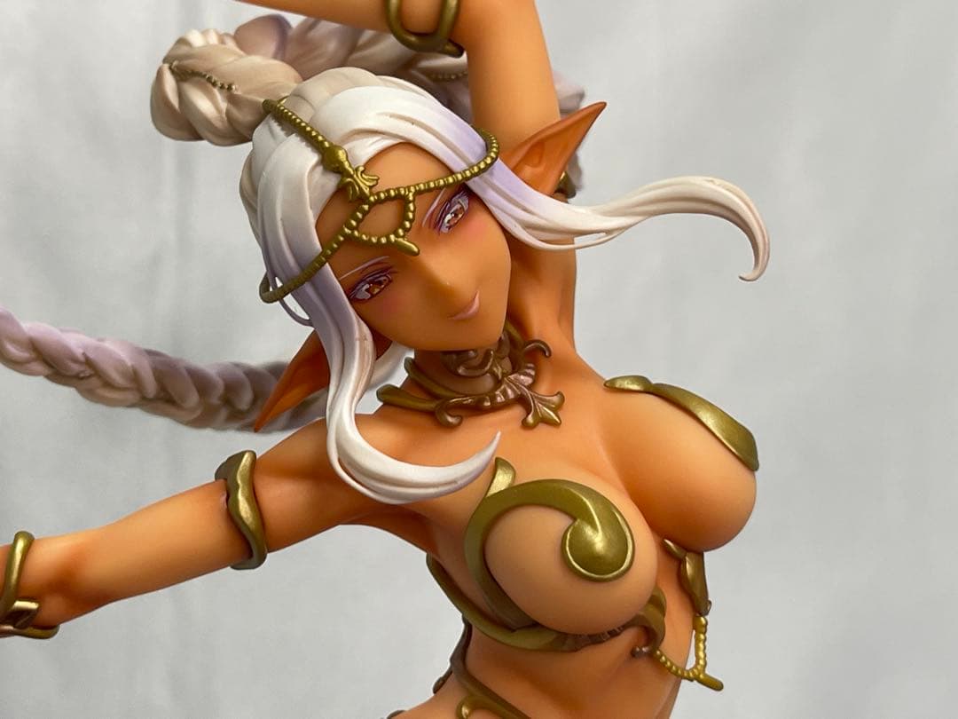 【ほぼ新品】ヴェルテクス ダークエルフ村 ナティガル フィギュア