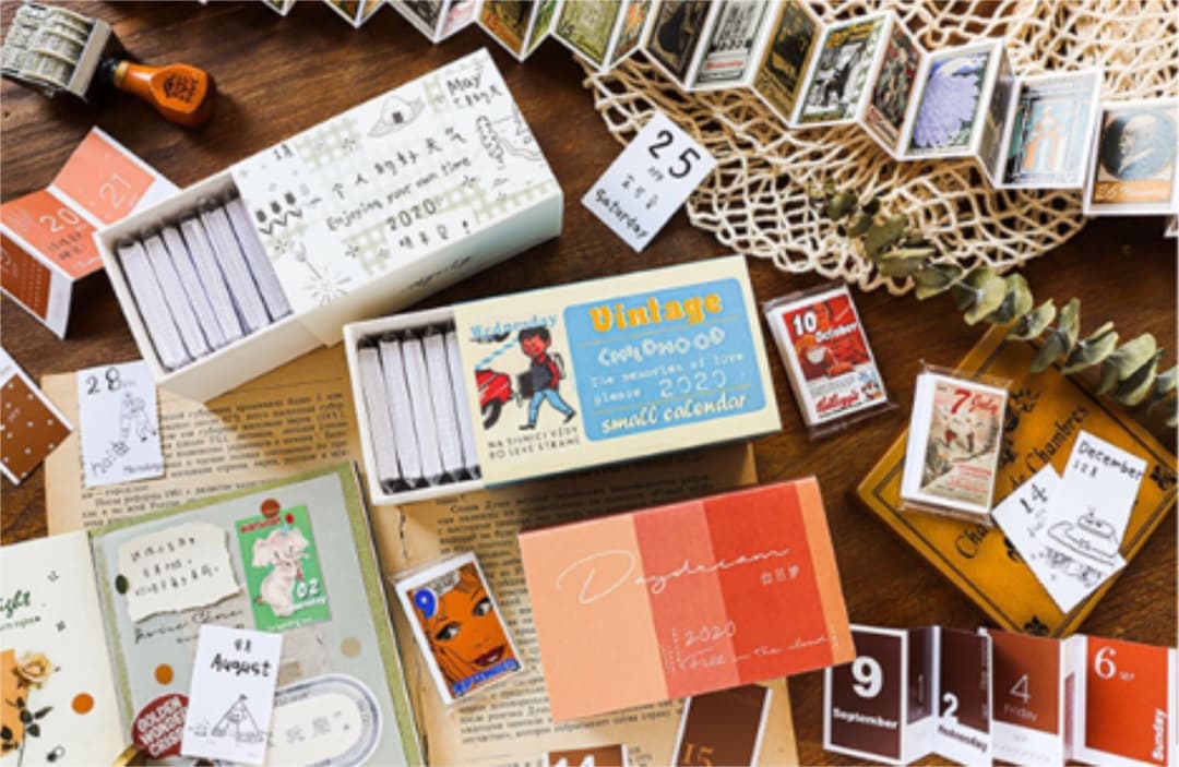 【在庫限り】2.蛇腹カレンダー2020 レトロ調 在庫限り】2.蛇腹カレンダー2020 レトロ調