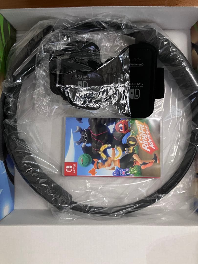 Nintendo Switch 本体 Joy-Con４個付き