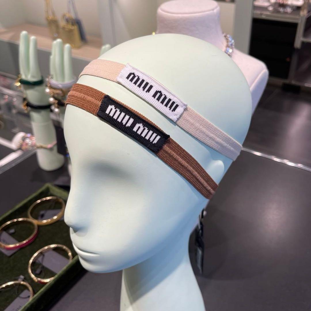 新品　miu miu ヘアバンド⭐︎