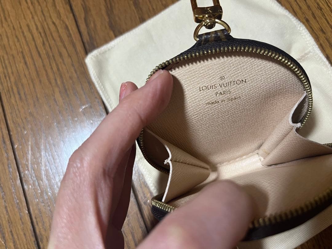 Louis Vuitton モノグラムのケース