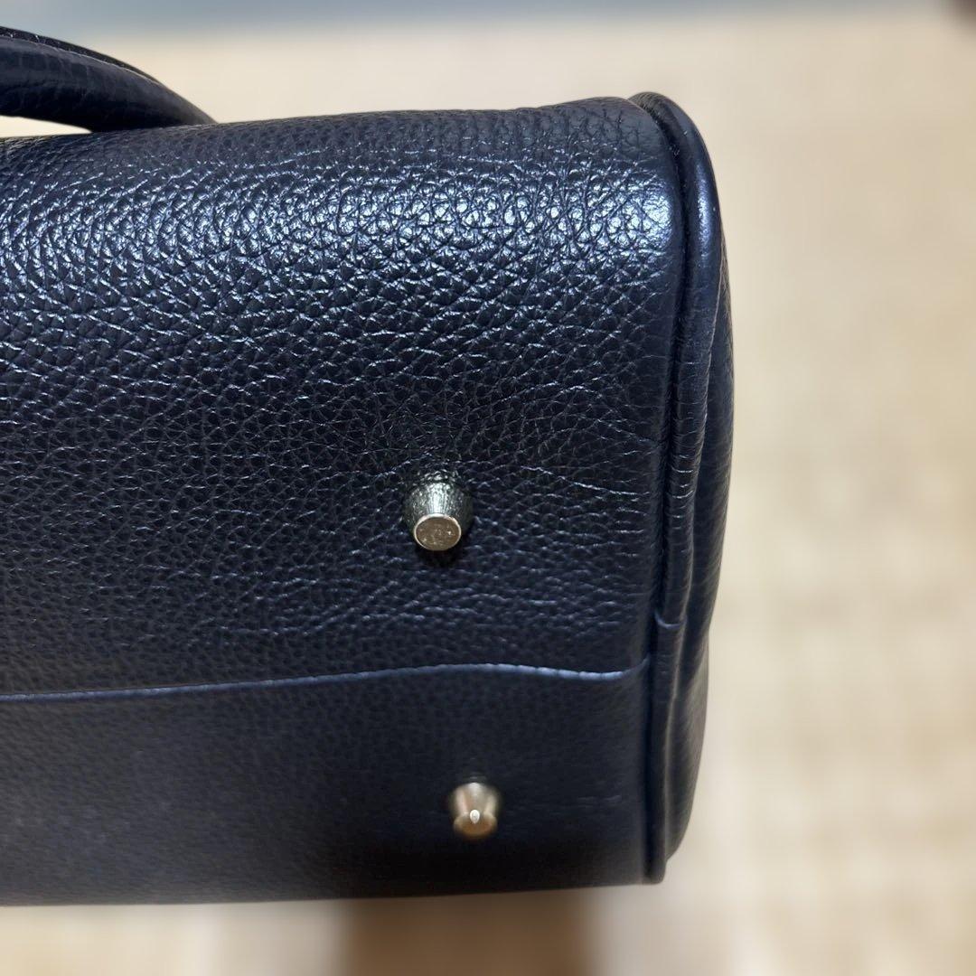 CHRISTIAN VILLA 黒 レザー ショルダーバッグ