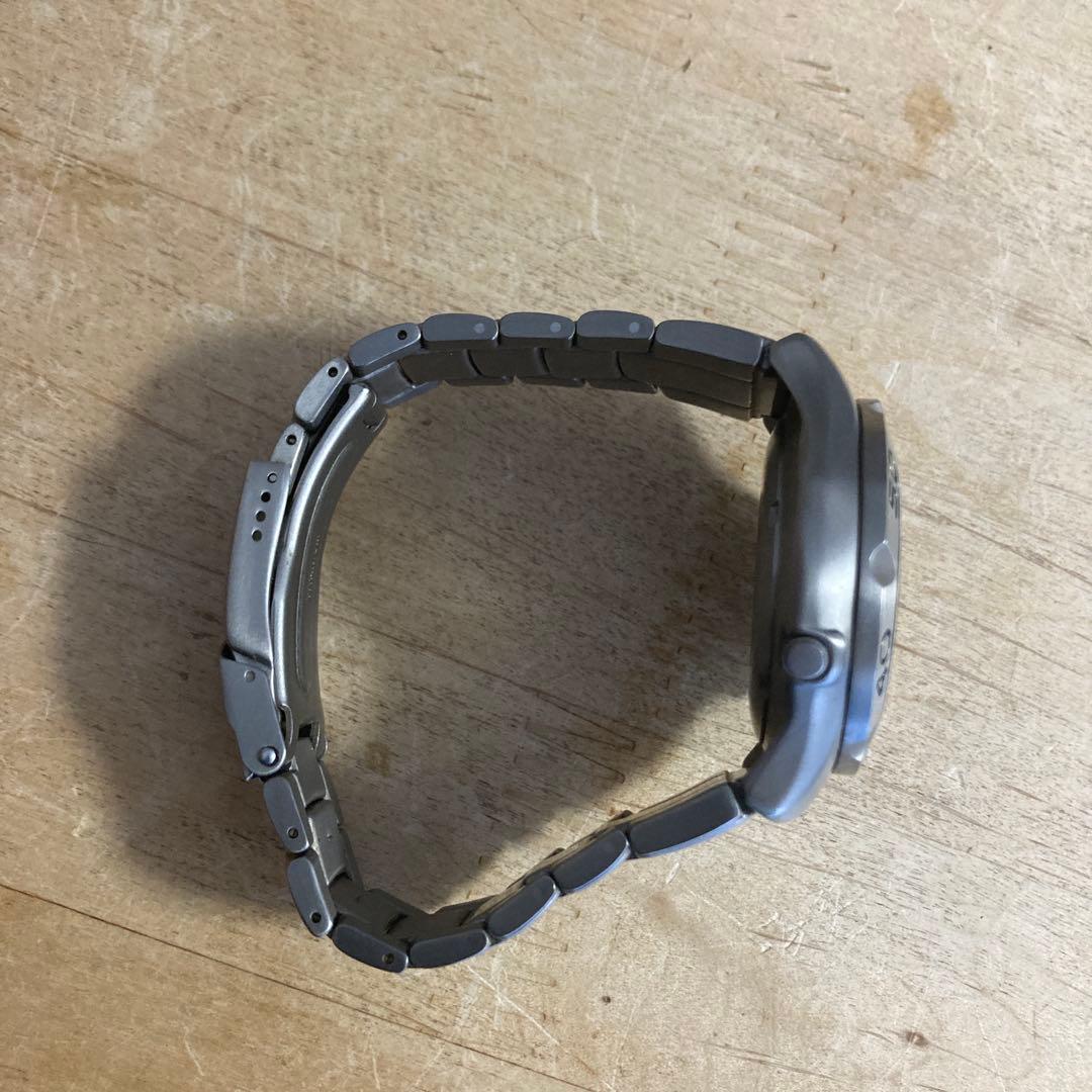 希少品　BULOVA ブローバ 93661 クォーツ アナログ 腕時計 チタン