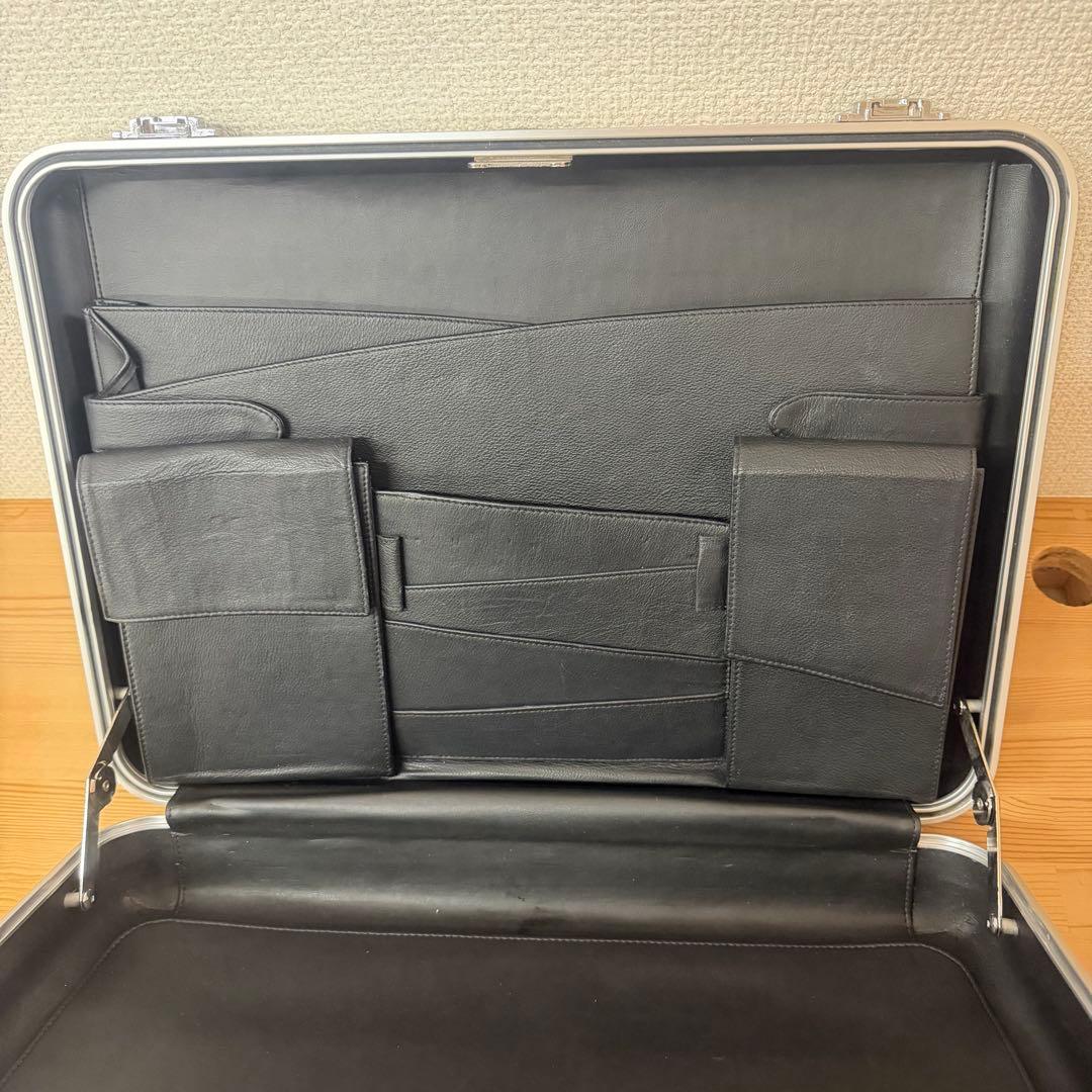 ゼロハリバートン アタッシュケース アルミ