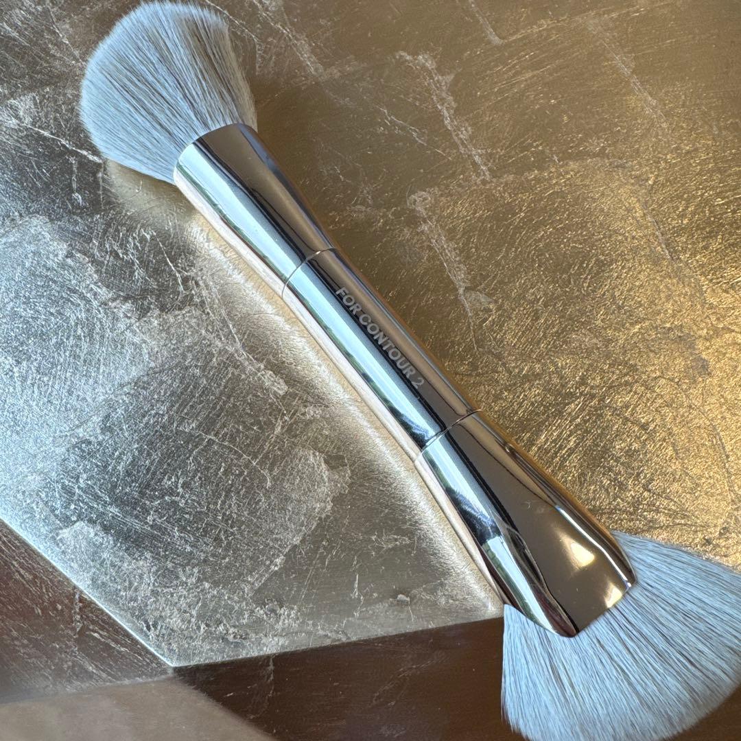 PATRICK TA ダブルエンド スカルプティング ブラシ